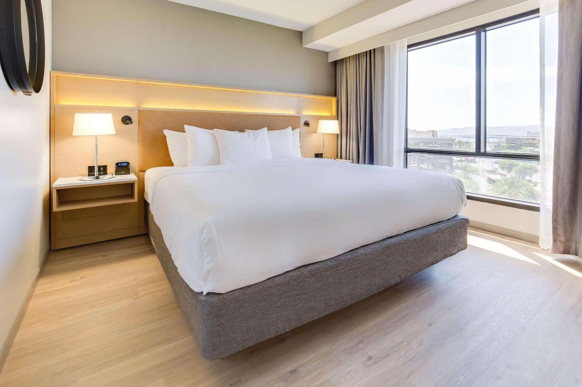 Radisson Hotel Nashville Airport Экстерьер фото